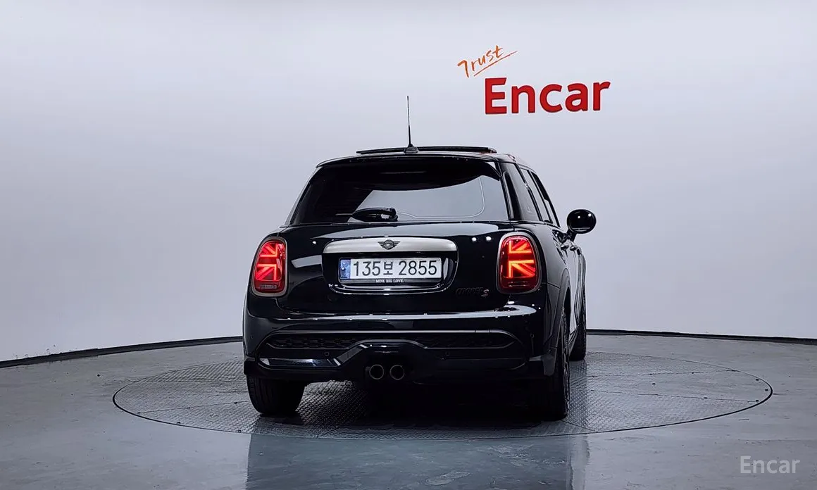 Фото 4 - Mini Cooper