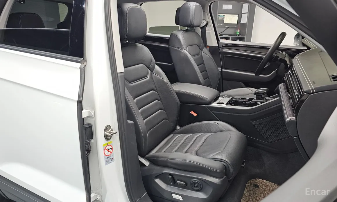 Фото 10 - Volkswagen Touareg