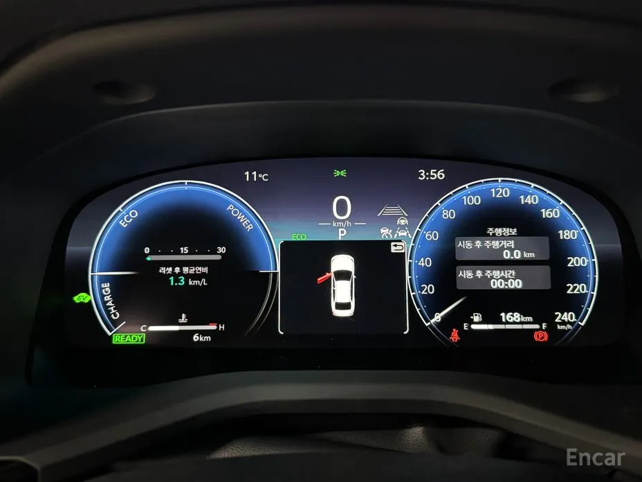 Фото 10 - Toyota Camry