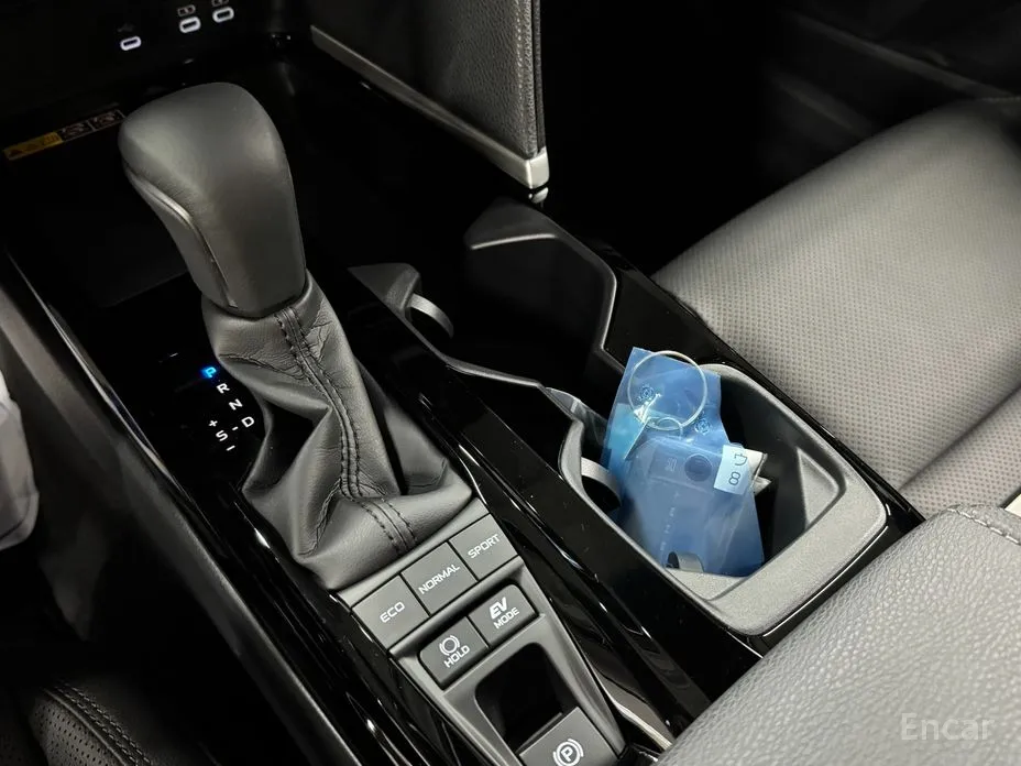 Фото 13 - Toyota Camry