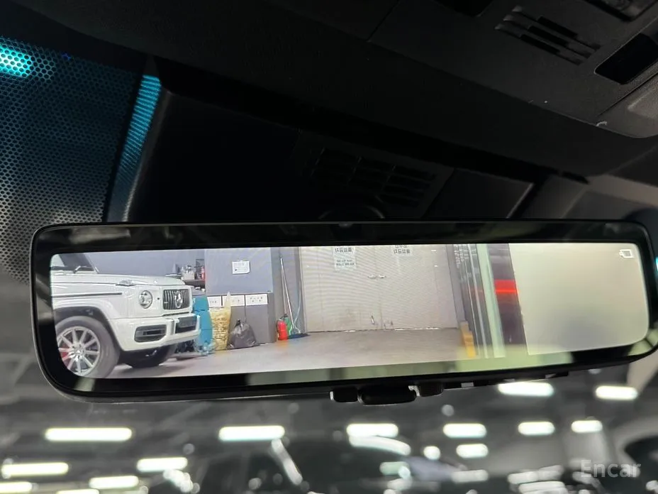 Фото 14 - Toyota Camry