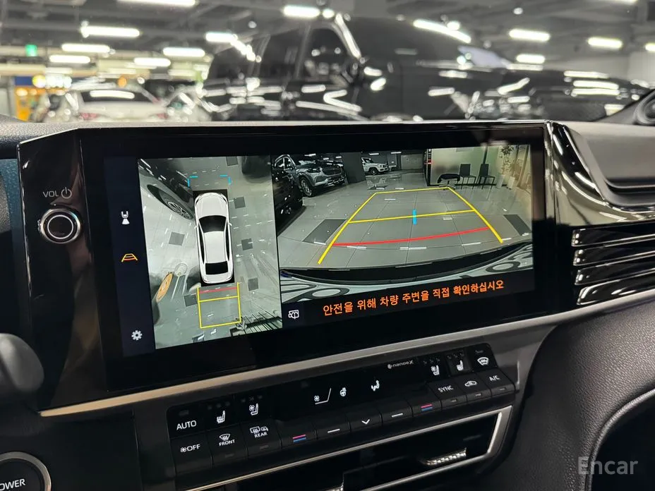 Фото 15 - Toyota Camry