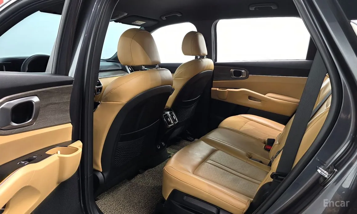 Фото 13 - Kia Sorento