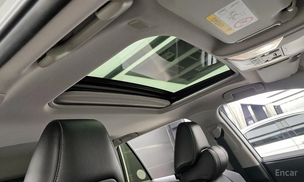 Фото 17 - Toyota RAV4