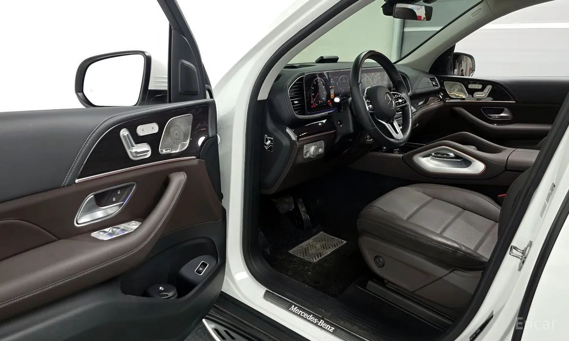 Фото 10 - Mercedes-Benz GLE-Class