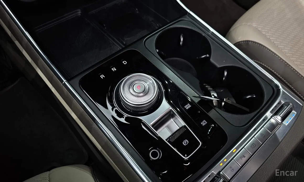 Фото 9 - Kia Carnival