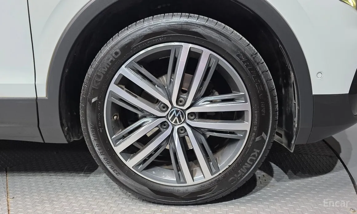 Фото 5 - Volkswagen Tiguan