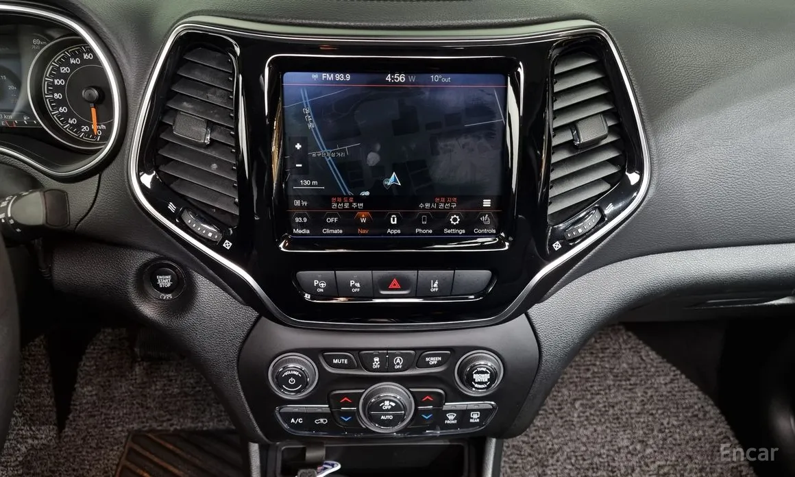 Фото 14 - Jeep Cherokee