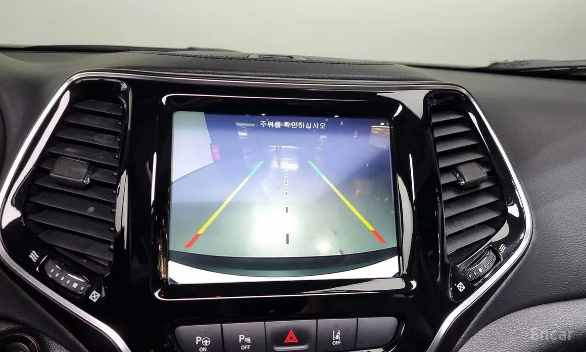 Фото 15 - Jeep Cherokee