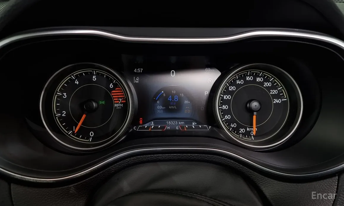 Фото 8 - Jeep Cherokee