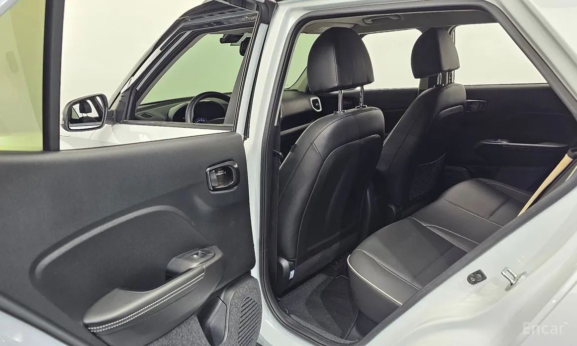 Фото 11 - Hyundai Venue