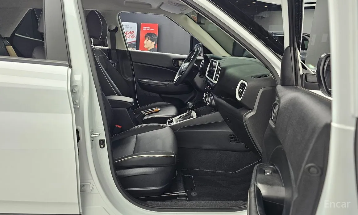 Фото 12 - Hyundai Venue