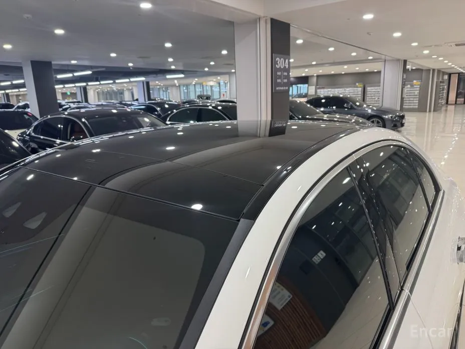 Фото 15 - Mercedes-Benz E-Class