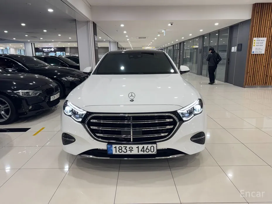 Фото 3 - Mercedes-Benz E-Class