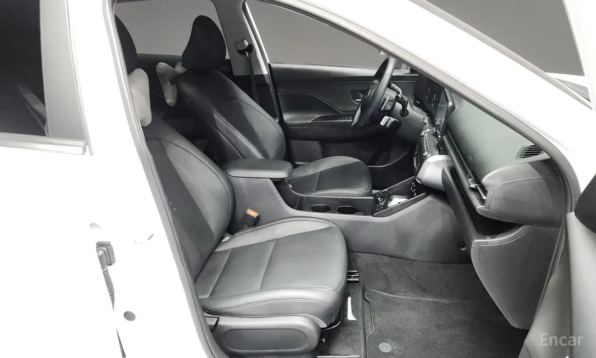 Фото 11 - Hyundai Kona