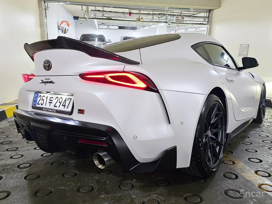 Фото 3 - Toyota Supra