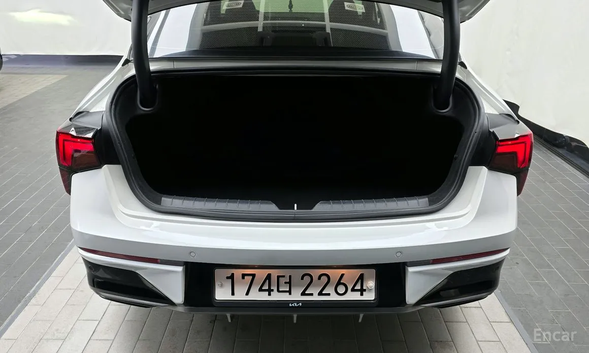 Фото 20 - Kia K5