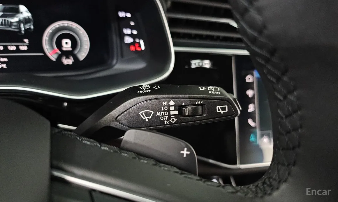 Фото 14 - Audi Q7