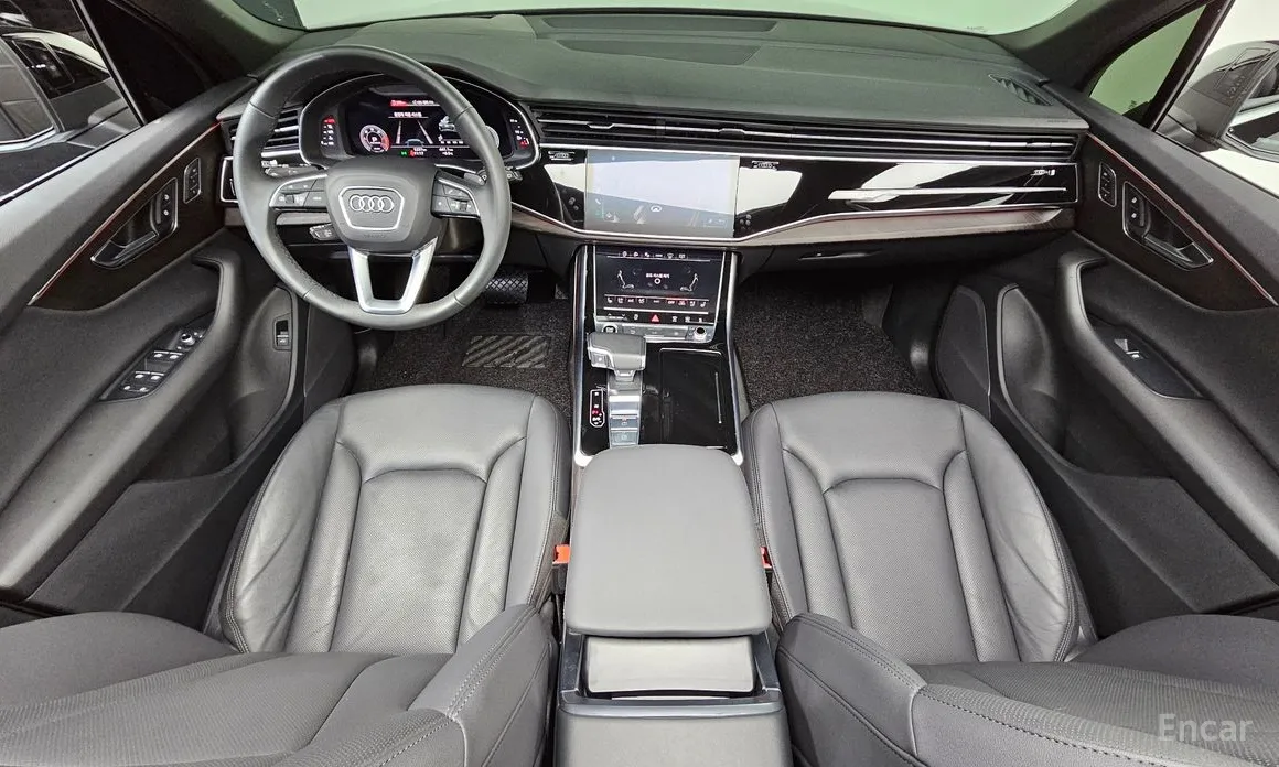 Фото 7 - Audi Q7