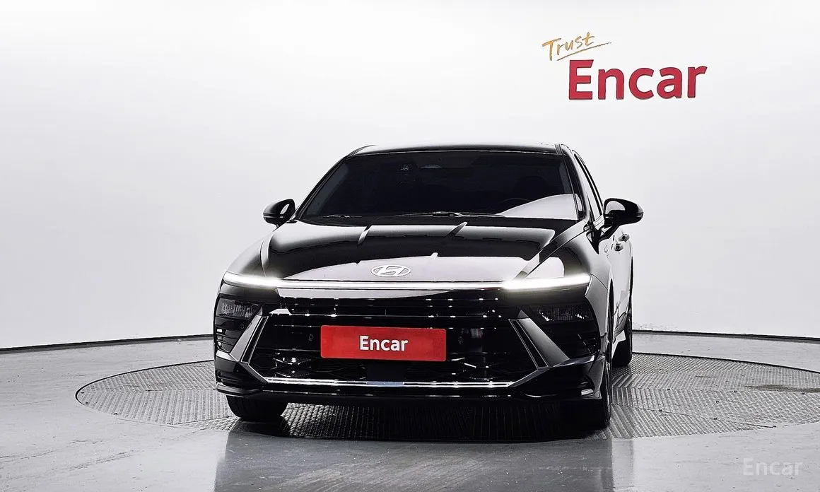 Photo 3 - Hyundai Sonata