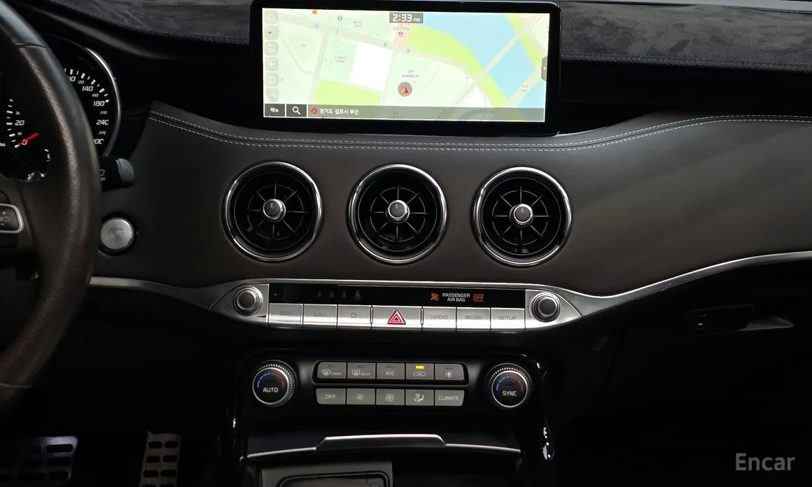 Фото 14 - Kia Stinger