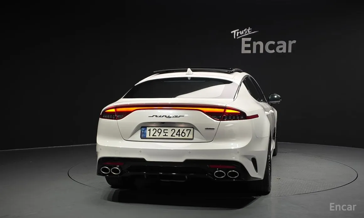 Фото 4 - Kia Stinger