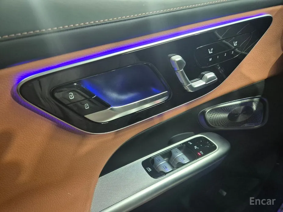 Фото 18 - Mercedes-Benz GLC-Class