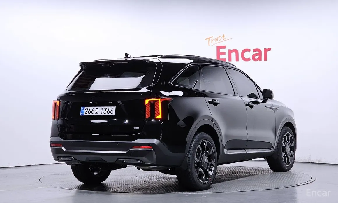 Фото 2 - Kia Sorento