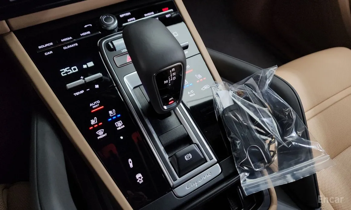 Фото 9 - Porsche Cayenne