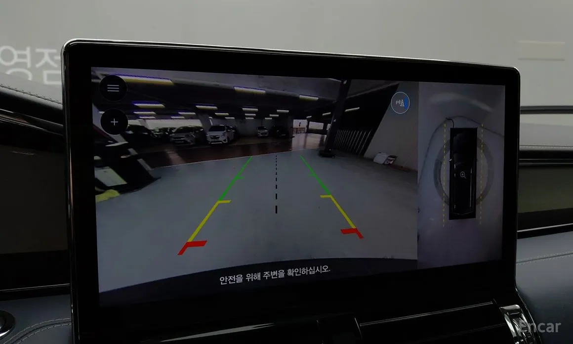 Фото 17 - Lincoln Navigator