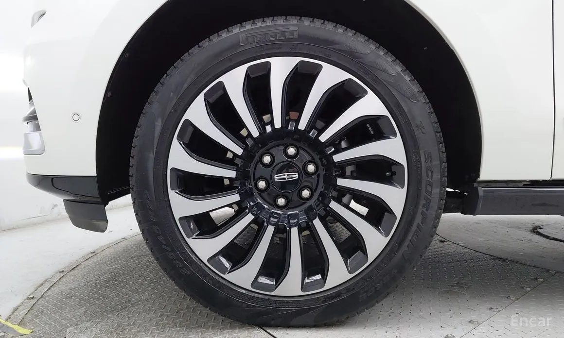 Фото 5 - Lincoln Navigator