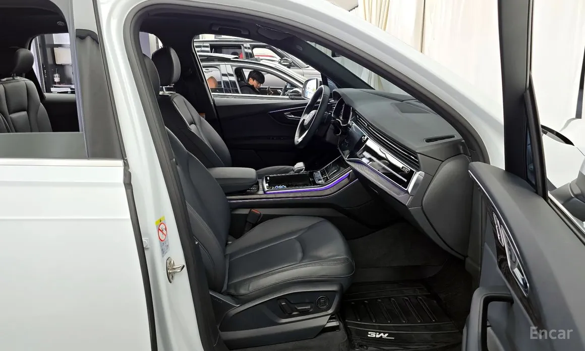 Фото 11 - Audi Q7