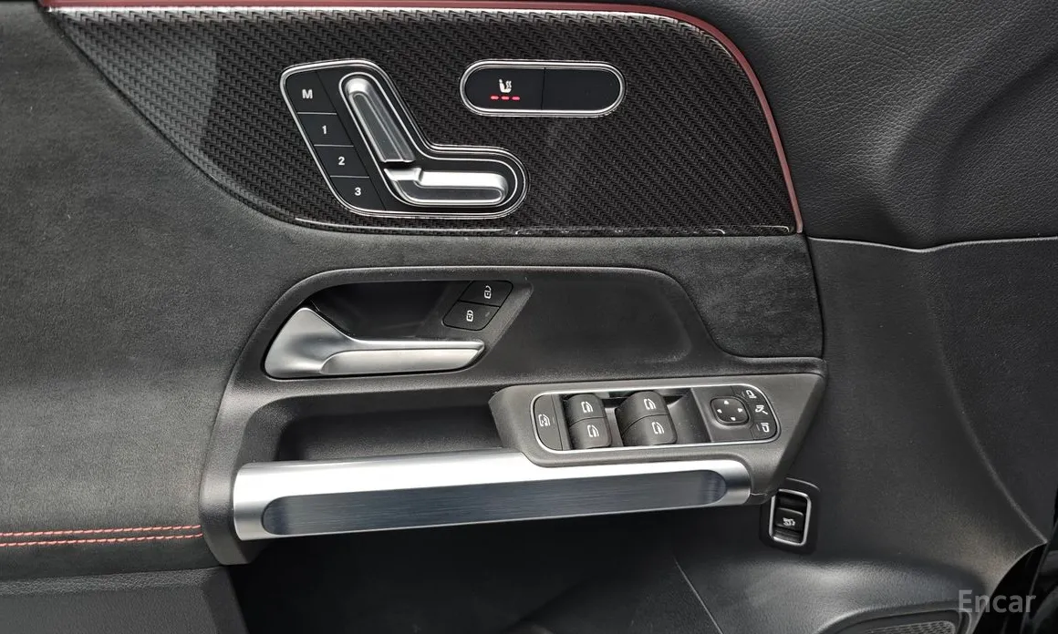 Фото 18 - Mercedes-Benz GLB-Class