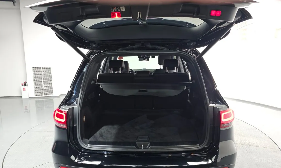 Фото 20 - Mercedes-Benz GLB-Class