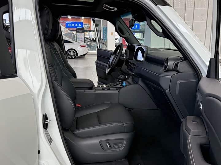 Фото 12 - Toyota Prado