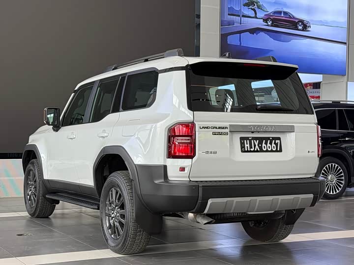 Фото 7 - Toyota Prado