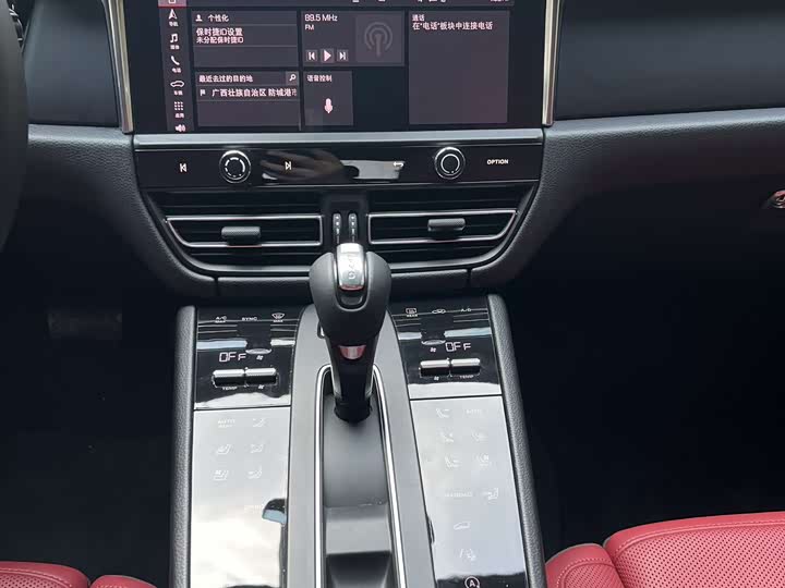 Фото 12 - Porsche Macan