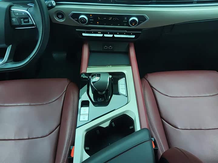 Фото 16 - Jetour X70