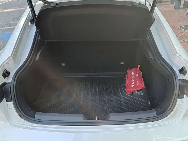 Фото 11 - Changan UNI-V