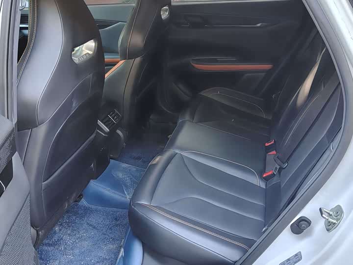 Фото 5 - Changan UNI-V