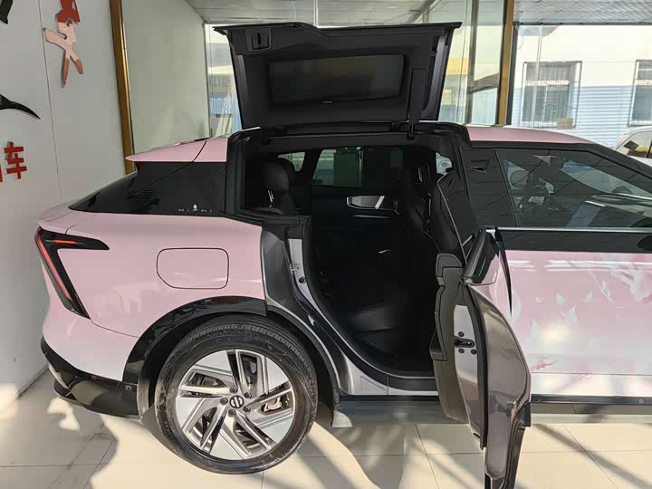 Фото 14 - HiPhi Y