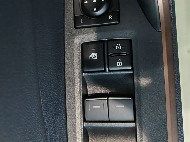 Фото 14 - Toyota Wildlander