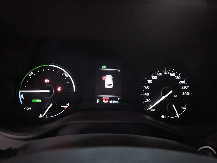 Фото 12 - Toyota Granvia