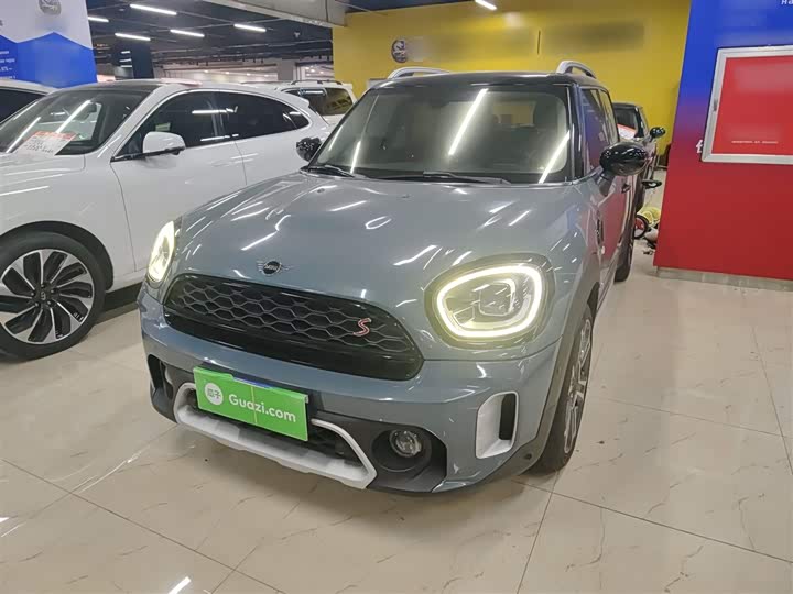 Фото 2 - Mini Countryman