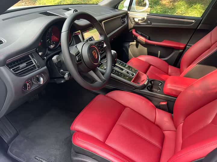 Фото 2 - Porsche Macan