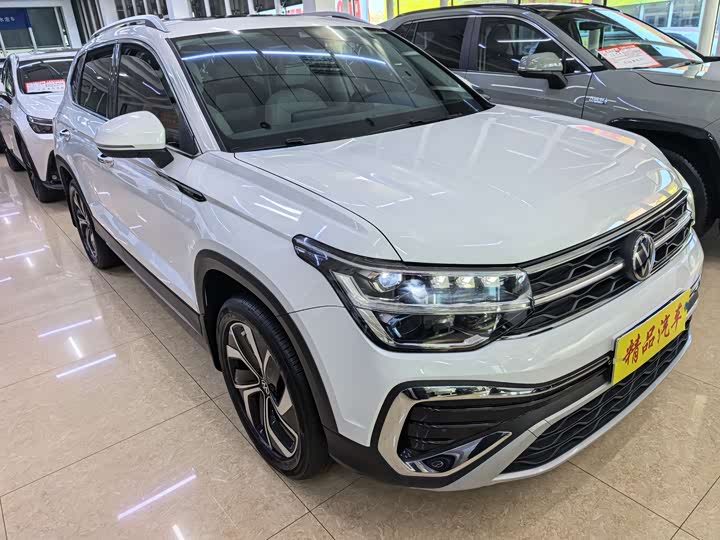 Фото 6 - Volkswagen Tharu