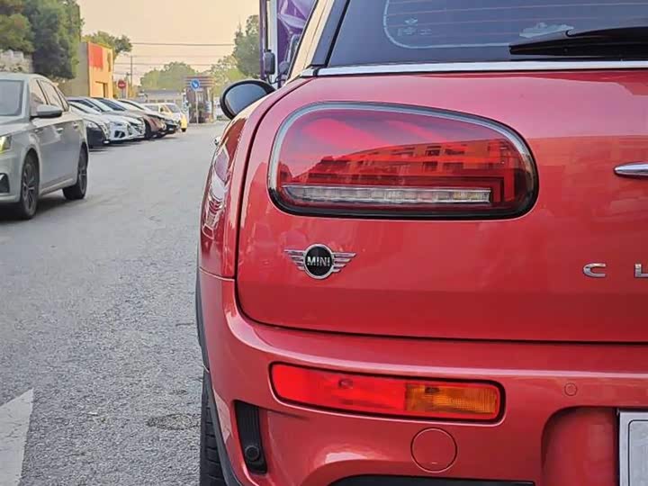 Фото 10 - Mini Clubman