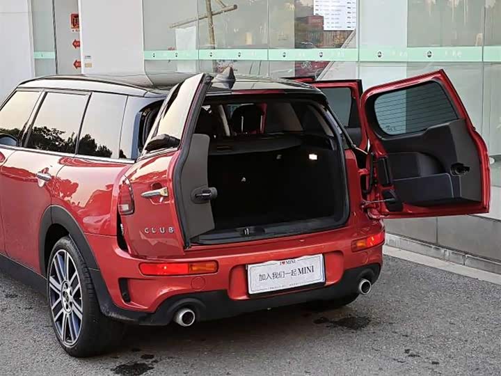 Фото 12 - Mini Clubman