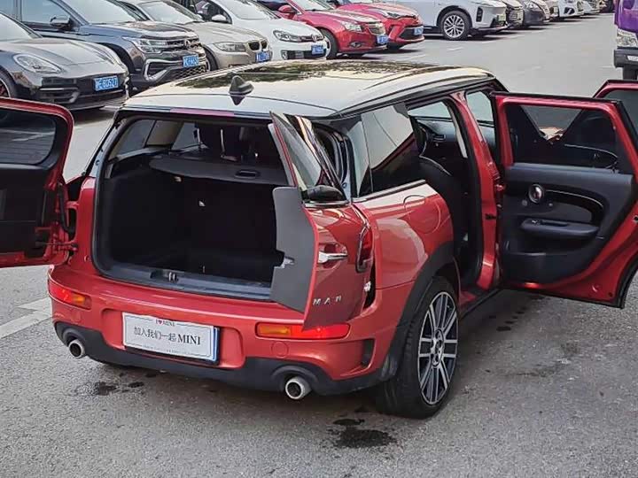 Фото 13 - Mini Clubman