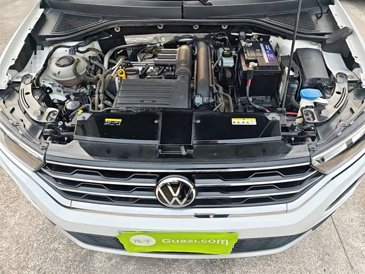 Фото 10 - Volkswagen T-Roc